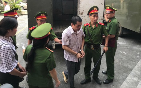 Hoãn tòa, triệu tập thêm 2 nhân chứng vụ án gian lận thi cử Hà Giang - Ảnh 5. Hoãn tòa, triệu tập thêm 2 nhân chứng vụ án gian lận thi cử Hà Giang - Ảnh 5.