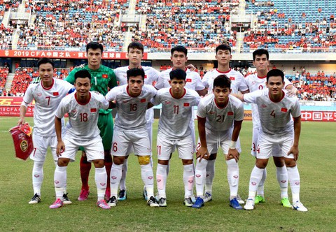Đội tuyển U22 Việt Nam đá giao hữu với U22 UAE - Ảnh 1. Đội tuyển U22 Việt Nam đá giao hữu với U22 UAE - Ảnh 1.