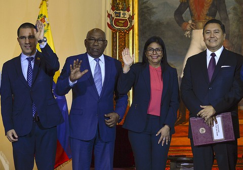 Venezuela kêu gọi Mỹ khôi phục quan hệ ngoại giao - Ảnh 1. Venezuela kêu gọi Mỹ khôi phục quan hệ ngoại giao - Ảnh 1.