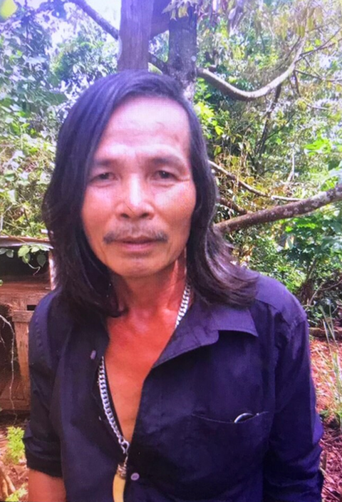 Em dùng súng bắn chị dâu, anh ruột vì tranh chấp đất đai - Ảnh 1. Em dùng súng bắn chị dâu, anh ruột vì tranh chấp đất đai - Ảnh 1.