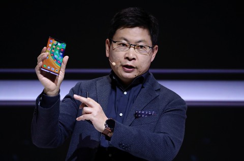 Huawei ra mắt Mate 30, kỳ vọng ‘đè bẹp’ iPhone 11 - Ảnh 2. Huawei ra mắt Mate 30, kỳ vọng ‘đè bẹp’ iPhone 11 - Ảnh 2.