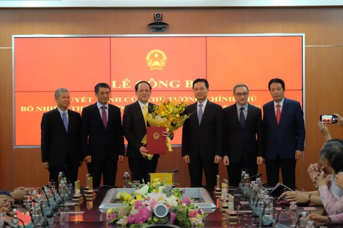 Bộ Thông tin và truyền thông có thứ trưởng tuổi 7X - Ảnh 2. Bộ Thông tin và truyền thông có thứ trưởng tuổi 7X - Ảnh 2.