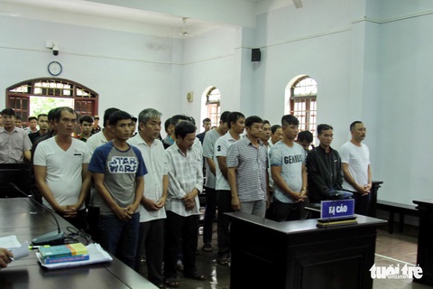 Phạt trùm gỗ lậu Phượng ‘râu’ 8 năm 6 tháng tù - Ảnh 1. Phạt trùm gỗ lậu Phượng ‘râu’ 8 năm 6 tháng tù - Ảnh 1.