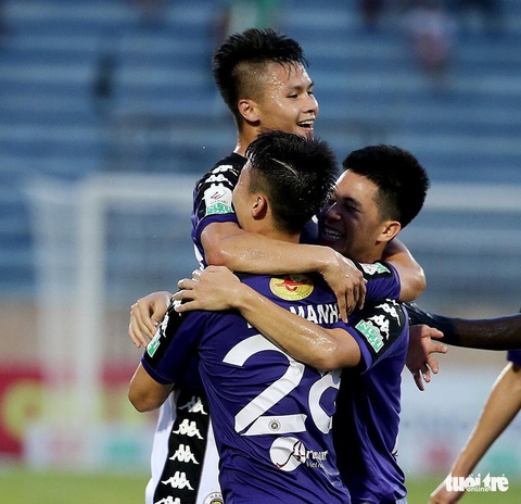 Hà Nội lên ngôi vương V-League 2019 trước 2 vòng đầu - Ảnh 3. Hà Nội lên ngôi vương V-League 2019 trước 2 vòng đầu - Ảnh 3.