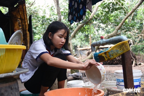 Nữ sinh lớp 9 được đến trường đã là ân huệ lớn - Ảnh 1. Nữ sinh lớp 9 được đến trường đã là ân huệ lớn - Ảnh 1.