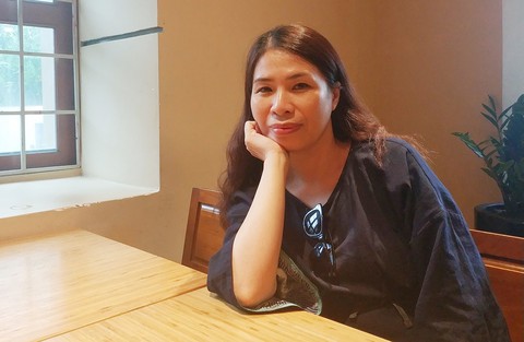 Nghiêm Hương: Đừng chết ở xứ Ả Rập - Ảnh 1. Nghiêm Hương: Đừng chết ở xứ Ả Rập - Ảnh 1.