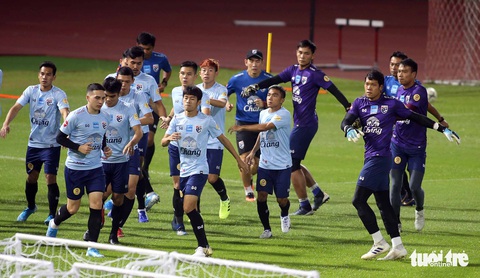 Tuyển Thái Lan ráp đội hình chiến thuật đấu với Việt Nam - Ảnh 6. Tuyển Thái Lan ráp đội hình chiến thuật đấu với Việt Nam - Ảnh 6.