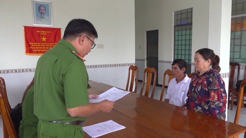 Bắt chủ hụi lừa đảo tiền tỉ của người dân tại Cà Mau - Ảnh 1. Bắt chủ hụi lừa đảo tiền tỉ của người dân tại Cà Mau - Ảnh 1.