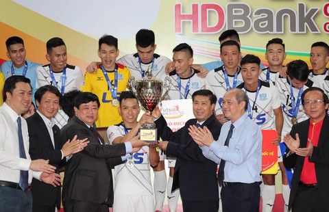 Giải futsal HDBank VĐQG ngày càng thu hút khán giả - Ảnh 1. Giải futsal HDBank VĐQG ngày càng thu hút khán giả - Ảnh 1.