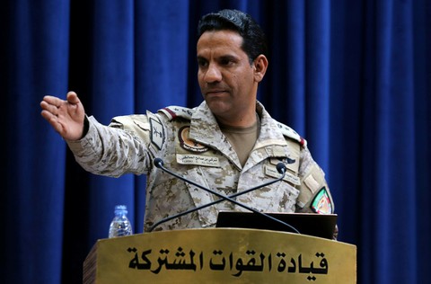 Liên quân Saudi Arabia không kích Yemen - Ảnh 1. Liên quân Saudi Arabia không kích Yemen - Ảnh 1.