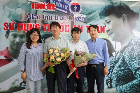 Cứ cảm ho, bệnh do virus tự ra tiệm mua kháng sinh uống là sai - Ảnh 1. Cứ cảm ho, bệnh do virus tự ra tiệm mua kháng sinh uống là sai - Ảnh 1.
