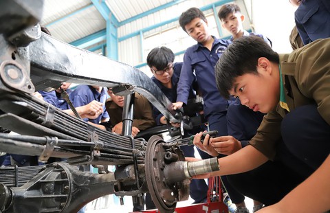 Cần một cái bắt tay chặt hơn trong giáo dục nghề nghiệp - Ảnh 1. Cần một cái bắt tay chặt hơn trong giáo dục nghề nghiệp - Ảnh 1.