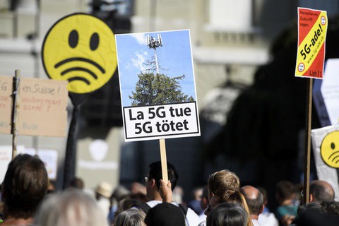 Đức, Thụy Sĩ chống 5G vì lo cho sức khỏe - Ảnh 4. Đức, Thụy Sĩ chống 5G vì lo cho sức khỏe - Ảnh 4.