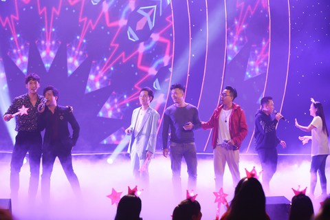 Dù mưa to dai dẳng, live concert của Hari Won vẫn không một ghế trống - Ảnh 6. Dù mưa to dai dẳng, live concert của Hari Won vẫn không một ghế trống - Ảnh 6.