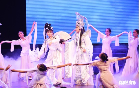 Ngọc Huyền, Tú Sương cùng hóa thân thành nàng Dương Quý Phi - Ảnh 3. Ngọc Huyền, Tú Sương cùng hóa thân thành nàng Dương Quý Phi - Ảnh 3.