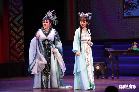 Ngọc Huyền, Tú Sương cùng hóa thân thành nàng Dương Quý Phi - Ảnh 15. Ngọc Huyền, Tú Sương cùng hóa thân thành nàng Dương Quý Phi - Ảnh 15.