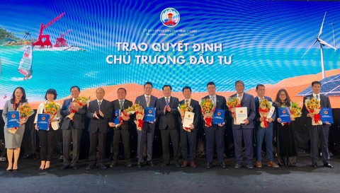 Dự án Summerland được trao chứng nhận đầu tư tại Hội nghị xúc tiến đầu tư BìnhThuận - Ảnh 1. Dự án Summerland được trao chứng nhận đầu tư tại Hội nghị xúc tiến đầu tư BìnhThuận - Ảnh 1.