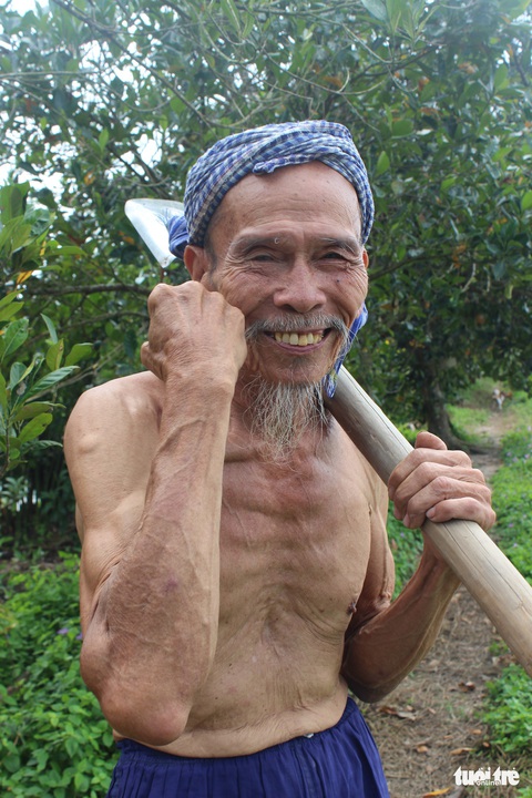 Một ngày bình dị của anh hùng phi công huyền thoại bắn rơi 7 máy bay Mỹ - Ảnh 9. Một ngày bình dị của anh hùng phi công huyền thoại bắn rơi 7 máy bay Mỹ - Ảnh 9.