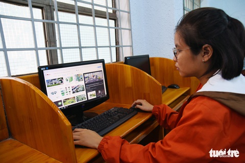 Đường đến giảng đường chông gai của Ngọc già - Ảnh 1. Đường đến giảng đường chông gai của Ngọc già - Ảnh 1.