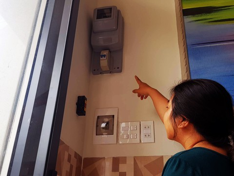 Chủ tịch Cần Thơ yêu cầu sớm dứt điểm vụ 115 hộ dân xài điện câu đuôi - Ảnh 1. Chủ tịch Cần Thơ yêu cầu sớm dứt điểm vụ 115 hộ dân xài điện câu đuôi - Ảnh 1.