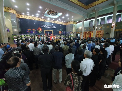 Tiễn đưa phi công phi thường Nguyễn Văn Bảy về quê nhà Lai Vung - Ảnh 6. Tiễn đưa phi công phi thường Nguyễn Văn Bảy về quê nhà Lai Vung - Ảnh 6.