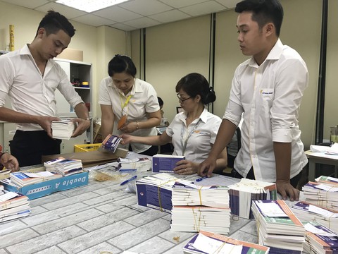 18.000 vé trận Việt Nam - Malaysia bắt đầu đến tay người hâm mộ - Ảnh 1. 18.000 vé trận Việt Nam - Malaysia bắt đầu đến tay người hâm mộ - Ảnh 1.
