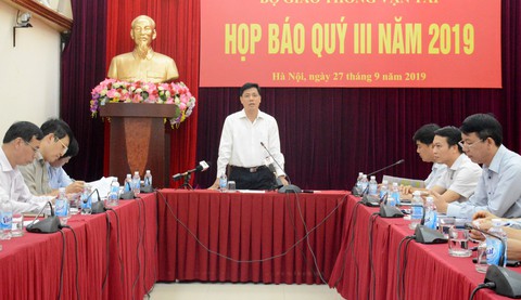Không chỉ định thầu, không dễ dãi với nhà đầu tư đường cao tốc Bắc - Nam - Ảnh 1. Không chỉ định thầu, không dễ dãi với nhà đầu tư đường cao tốc Bắc - Nam - Ảnh 1.