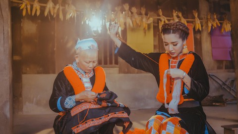 Nhạc Việt tìm về vốn cổ - Ảnh 7. Nhạc Việt tìm về vốn cổ - Ảnh 7.