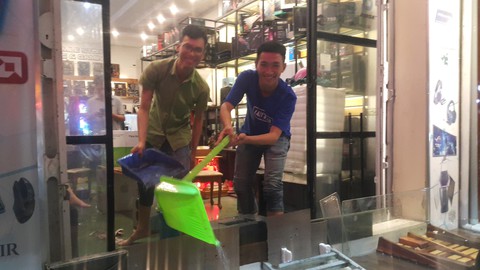 Triều cường kết hợp nước lũ từ thượng nguồn sông Mekong, Cần Thơ ngập nặng - Ảnh 11. Triều cường kết hợp nước lũ từ thượng nguồn sông Mekong, Cần Thơ ngập nặng - Ảnh 11.