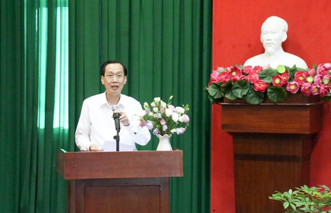 Kiến nghị xây thêm trường mầm non tại khu công nghiệp, giữ trẻ ngoài giờ - Ảnh 4. Kiến nghị xây thêm trường mầm non tại khu công nghiệp, giữ trẻ ngoài giờ - Ảnh 4.