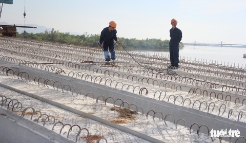 Hợp long đập dâng hạ lưu ngăn mặn giữ ngọt sông Dinh Ninh Thuận - Ảnh 5. Hợp long đập dâng hạ lưu ngăn mặn giữ ngọt sông Dinh Ninh Thuận - Ảnh 5.