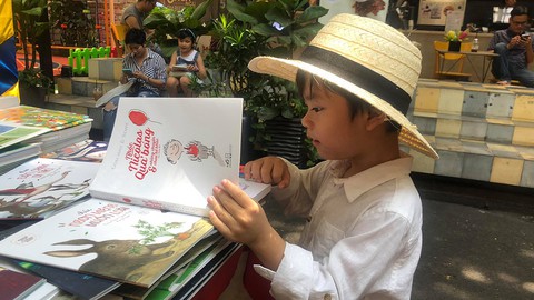 Nhóc Nicolas ở tuổi 60 - Ảnh 1. Nhóc Nicolas ở tuổi 60 - Ảnh 1.
