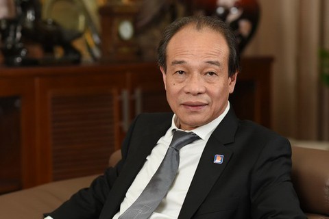 Một loạt nguyên lãnh đạo Petrolimex bị đề nghị kỷ luật - Ảnh 1. Một loạt nguyên lãnh đạo Petrolimex bị đề nghị kỷ luật - Ảnh 1.