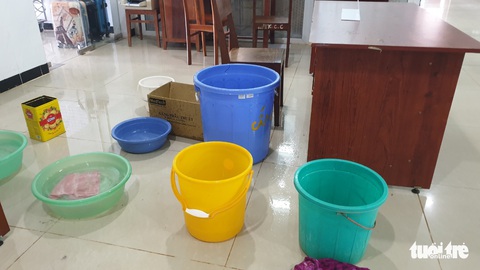 Bệnh viện ngàn tỉ mới bàn giao đã… dột tứ bề - Ảnh 5. Bệnh viện ngàn tỉ mới bàn giao đã… dột tứ bề - Ảnh 5.