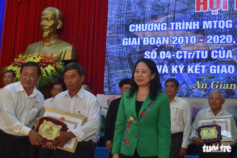 Người dân An Giang đóng góp trên 1.477 tỉ đồng xây dựng nông thôn mới - Ảnh 2. Người dân An Giang đóng góp trên 1.477 tỉ đồng xây dựng nông thôn mới - Ảnh 2.