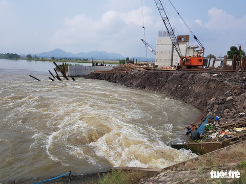 Xả lũ đập tràn Trà Sư ngày 4-10, tháo chua rửa phèn cho tứ giác Long Xuyên - Ảnh 1. Xả lũ đập tràn Trà Sư ngày 4-10, tháo chua rửa phèn cho tứ giác Long Xuyên - Ảnh 1.