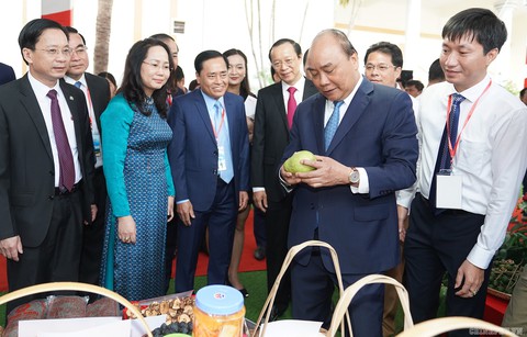 Thủ tướng khen ẩm thực Lạng Sơn, muốn du khách mua vịt quay mang về - Ảnh 1. Thủ tướng khen ẩm thực Lạng Sơn, muốn du khách mua vịt quay mang về - Ảnh 1.
