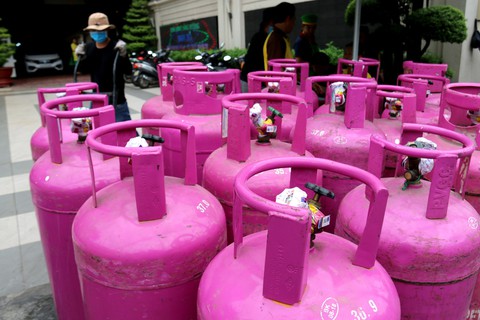 Giá gas tiếp tục tăng nhẹ thêm 2.000 đồng bình 12kg - Ảnh 1. Giá gas tiếp tục tăng nhẹ thêm 2.000 đồng bình 12kg - Ảnh 1.