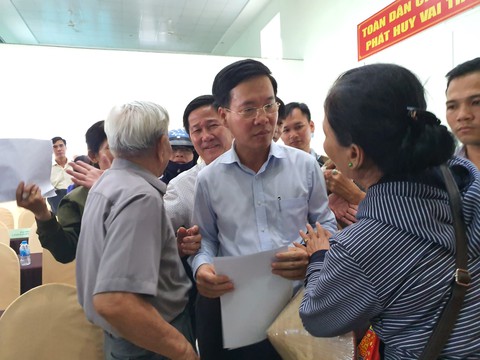 Cán bộ bị tai tiếng, phản ánh nhiều lần phải xử lý, điều chuyển công tác - Ảnh 2. Cán bộ bị tai tiếng, phản ánh nhiều lần phải xử lý, điều chuyển công tác - Ảnh 2.