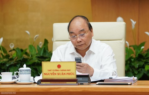 Thủ tướng Nguyễn Xuân Phúc nhắn tin ủng hộ người nghèo - Ảnh 1. Thủ tướng Nguyễn Xuân Phúc nhắn tin ủng hộ người nghèo - Ảnh 1.