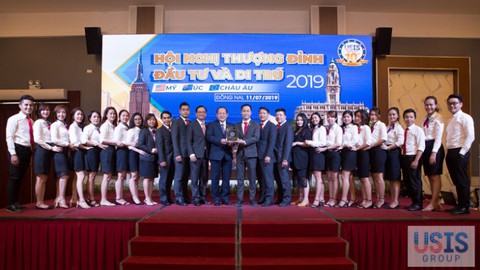 Thời khắc vàng để đầu tư Mỹ, Úc - Ảnh 1. Thời khắc vàng để đầu tư Mỹ, Úc - Ảnh 1.