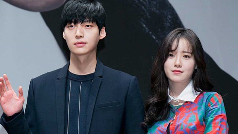 Ahn Jae Hyun đề nghị Goo Hye Sun nộp chứng cứ ngoại tình cho tòa án - Ảnh 1. Ahn Jae Hyun đề nghị Goo Hye Sun nộp chứng cứ ngoại tình cho tòa án - Ảnh 1.
