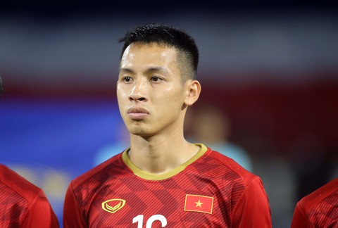 Tiền vệ Hùng Dũng: Chanathip hôm nay chỉ chơi tròn vai thôi - Ảnh 1. Tiền vệ Hùng Dũng: Chanathip hôm nay chỉ chơi tròn vai thôi - Ảnh 1.
