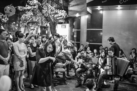 Hà Nội đáng sống thế nào trong mắt người Hà Nội? - Ảnh 4. Hà Nội đáng sống thế nào trong mắt người Hà Nội? - Ảnh 4.