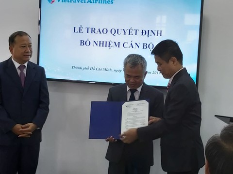 Hai cựu sếp Vietnam Airlines đầu quân cho Vietravel Airlines - Ảnh 1. Hai cựu sếp Vietnam Airlines đầu quân cho Vietravel Airlines - Ảnh 1.