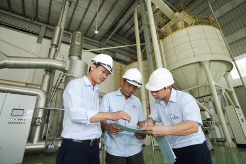Tổng Công ty Tín nghĩa: 30 năm xây dựng thương hiệu - Ảnh 1. Tổng Công ty Tín nghĩa: 30 năm xây dựng thương hiệu - Ảnh 1.