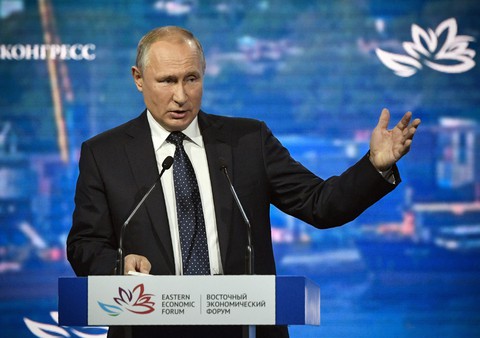 Ông Putin từng mời ông Trump mua vũ khí bội siêu thanh của Nga - Ảnh 1. Ông Putin từng mời ông Trump mua vũ khí bội siêu thanh của Nga - Ảnh 1.