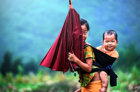 Nghệ sĩ ảnh trưng bày và bán 57 ảnh tuyệt đẹp xây nhà lưu trú cho học trò vùng cao - Ảnh 9. Nghệ sĩ ảnh trưng bày và bán 57 ảnh tuyệt đẹp xây nhà lưu trú cho học trò vùng cao - Ảnh 9.