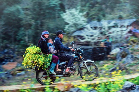Nghệ sĩ ảnh trưng bày và bán 57 ảnh tuyệt đẹp xây nhà lưu trú cho học trò vùng cao - Ảnh 10. Nghệ sĩ ảnh trưng bày và bán 57 ảnh tuyệt đẹp xây nhà lưu trú cho học trò vùng cao - Ảnh 10.