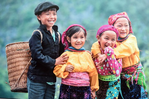 Nghệ sĩ ảnh trưng bày và bán 57 ảnh tuyệt đẹp xây nhà lưu trú cho học trò vùng cao - Ảnh 2. Nghệ sĩ ảnh trưng bày và bán 57 ảnh tuyệt đẹp xây nhà lưu trú cho học trò vùng cao - Ảnh 2.